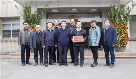 暖心！侯立林到公司送來春節(jié)慰問