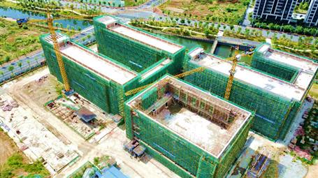 【奮戰(zhàn)三季度 打贏攻堅戰(zhàn)】柳州市明德小學2#、3#教學樓主體結(jié)構(gòu)通過驗收