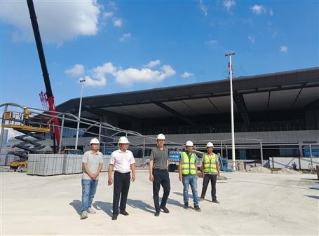 何勇到冶建桂華分公司項(xiàng)目開展國慶節(jié)、中秋節(jié)前檢查